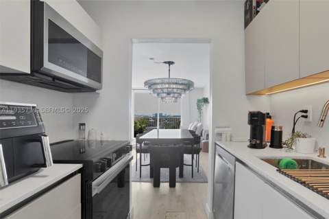 2000 NE 135th St 908, North Miami FL - photo 7 of 50