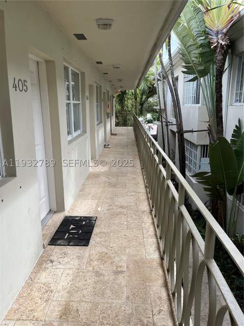 1340 Drexel Ave 406, Miami Beach FL - photo 24 of 28