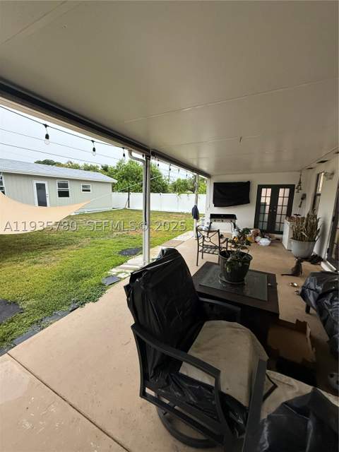 1031 NE 142nd St, North Miami FL - photo 18 of 32