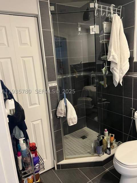 1031 NE 142nd St, North Miami FL - photo 22 of 32