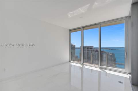 300 Biscayne Blvd Way 3704C, Miami FL - photo 13 of 54