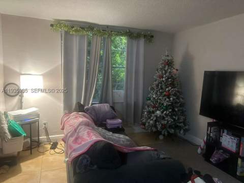 1875 W 56th St 301, Hialeah FL - photo 11 of 17