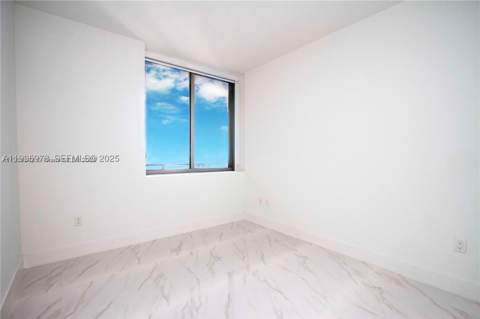 16385 Biscayne Blvd 719, North Miami Beach FL - photo 18 of 45