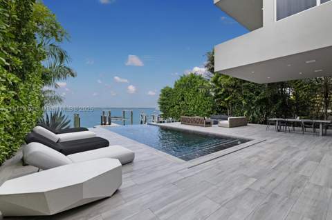 1379 N Venetian Way, Miami FL - photo 6 of 56