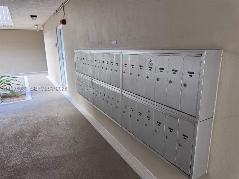 1 bedroom Condominium at 7703 Camino Real A-307, Village Of Kings Creek Co, Miami — photo 3