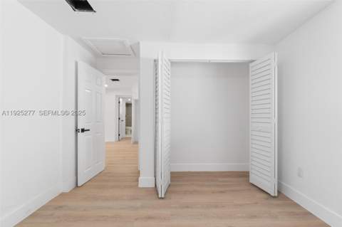 2285 NW 89th St, Miami FL - photo 14 of 34