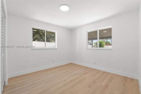 2285 NW 89th St, Miami FL - photo 16 of 34