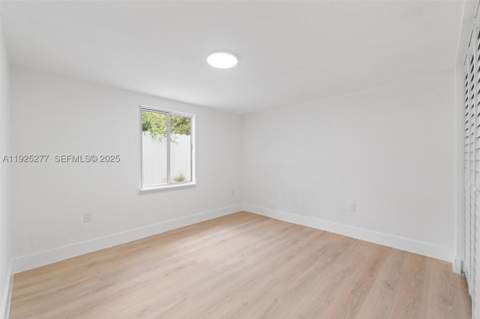 2285 NW 89th St, Miami FL - photo 17 of 34