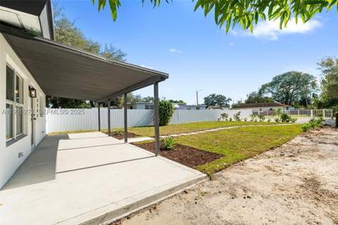 2285 NW 89th St, Miami FL - photo 22 of 34