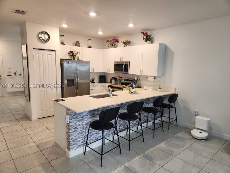 3 bedroom Townhouse at 12917 SW 232nd Ln, Kendall Assemblage, Homestead — photo 2