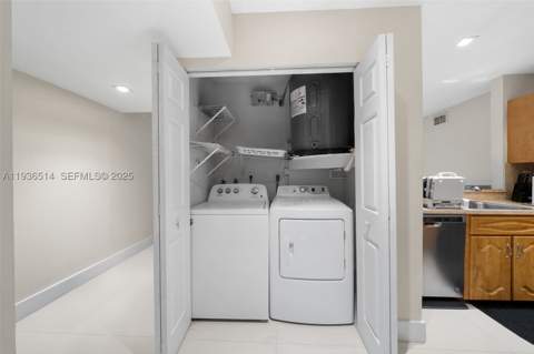 20310 NE 3rd Ct 2, Miami FL - photo 9 of 23