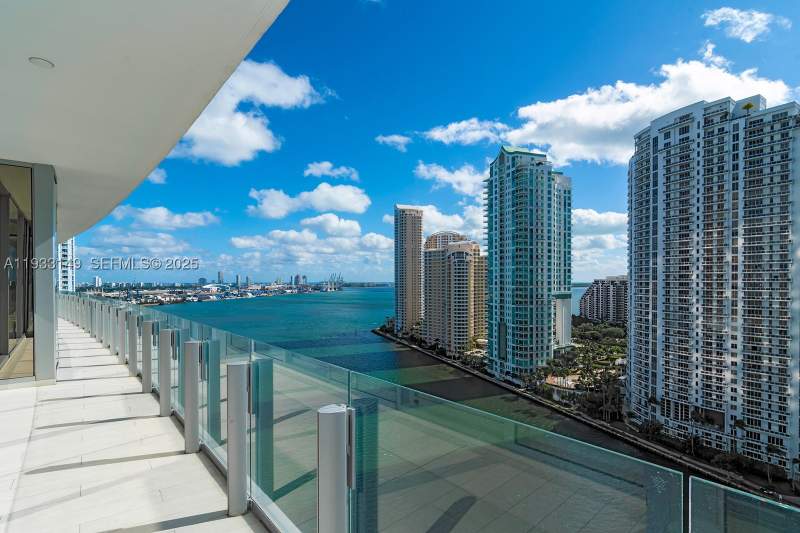 5 bedroom Condominium at 300 Biscayne Blvd Way 1901, Aston Martin Residences, Miami — photo 4