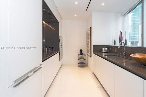 300 Biscayne Blvd Way 805, Miami FL - photo 7 of 13