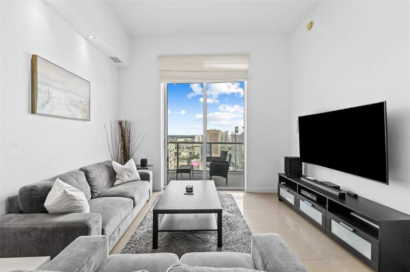 2 bedroom Condominium at 185 SW 7th Street 4403, Latitude on the River, Miami — photo 4