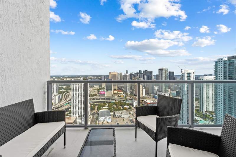 2 bedroom Condominium at 185 SW 7th Street 4403, Latitude on the River, Miami — photo 5