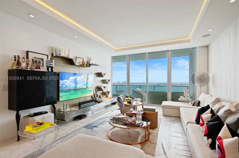 3 bedroom Condominium at 1331 Brickell Bay Dr 2907, Jade Residences At Bricke, Miami — photo 1