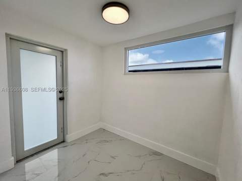 542 E 20th St, Hialeah FL - photo 23 of 36