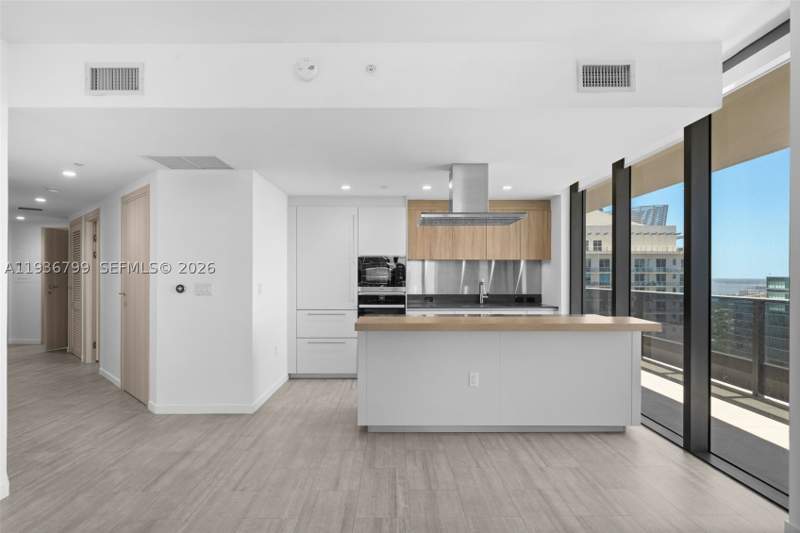 2 bedroom Condominium at 1000 Brickell Plz 4212, Brickell Flatiron Condo, Miami — photo 3