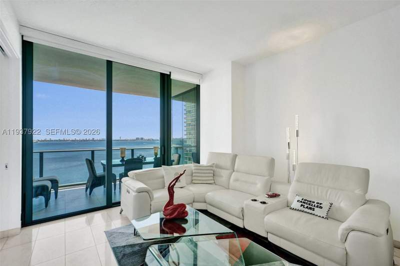 2 bedroom Condominium at 480 NE 31st St 1705, Gran Paraiso Condo, Miami — photo 2