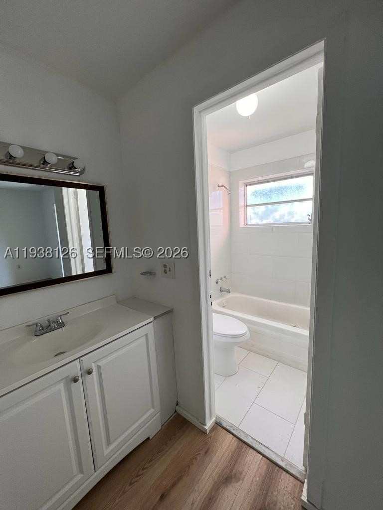 1 bedroom Condominium at 20520 NW 15th Ave 221, Enclave At The Park Condo, Miami Gardens — photo 1