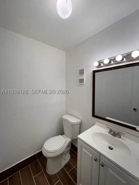 20520 NW 15th Ave 221, Miami Gardens FL - photo 8 of 11