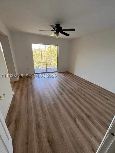 20520 NW 15th Ave 221, Miami Gardens FL - photo 9 of 11