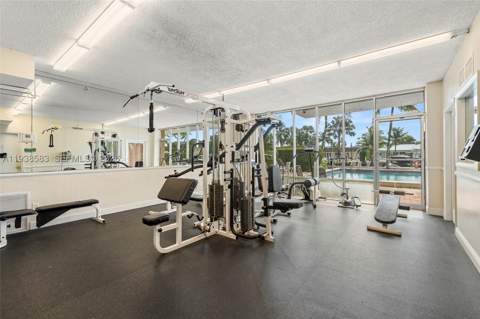 2350 NE 135th St 1006, North Miami FL - photo 23 of 28