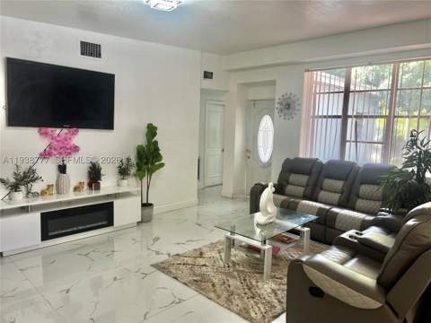 289 NW 109th St, Miami FL - photo 7 of 22