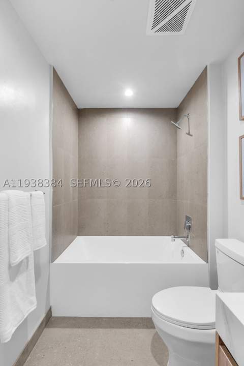 11 NE 6th Street 1607, Miami FL - photo 17 of 56