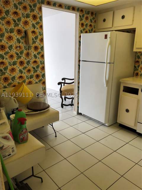 18011 Biscayne Blvd 1403, Aventura FL - photo 12 of 22