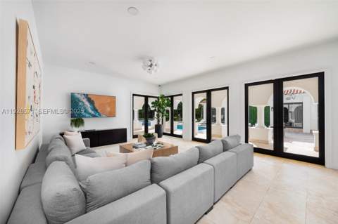 7430 SW 66th St, Miami FL - photo 7 of 43