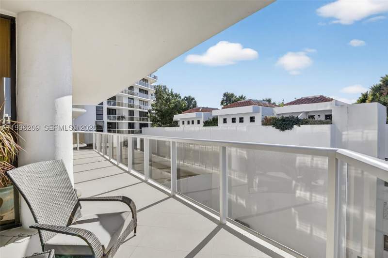 2 bedroom Condominium at 20281 E Country Club Dr 201, Hamptons West Condo, Aventura — photo 2