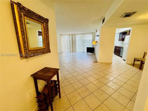 18021 Biscayne Blvd 304, Aventura FL - photo 19 of 50