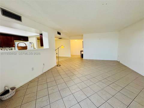 18021 Biscayne Blvd 304, Aventura FL - photo 23 of 50
