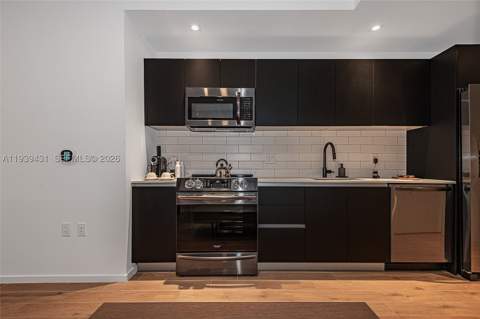 398 NE 5th St 4512, Miami FL - photo 18 of 23