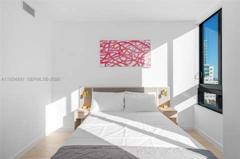 225 N Miami Ave 1405, Miami FL - photo 15 of 33