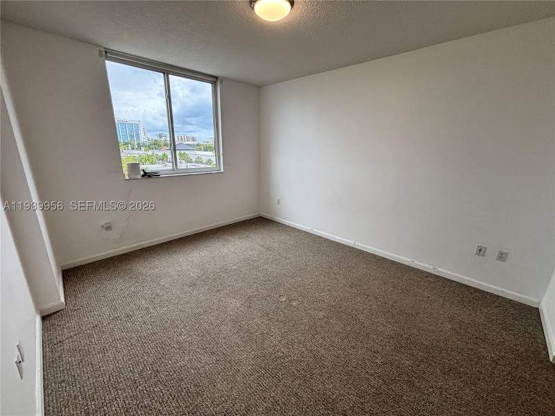 2 bedroom Condominium at 2775 NE 187th St 403, Venture At Aventura West, Aventura — photo 2
