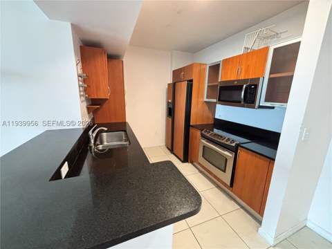 2775 NE 187th St 403, Aventura FL - photo 9 of 13