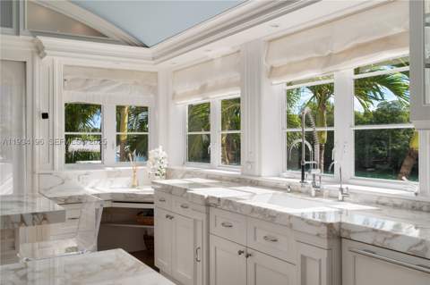 100 Cape Florida Dr, Key Biscayne FL - photo 19 of 68