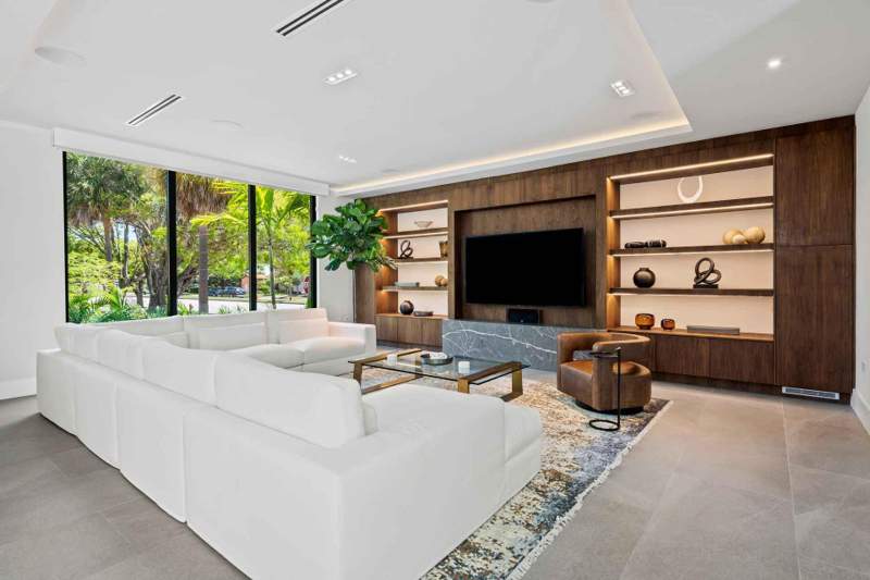 4 bedroom SingleFamilyResidence at 5288 Alton Road, La Gorce Golf Sub, Miami Beach — photo 3
