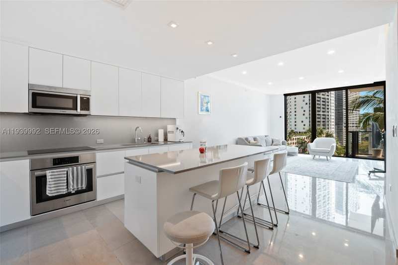3 bedroom Condominium at 68 SE 6th Street 805, Reach Condo, Miami — photo 1