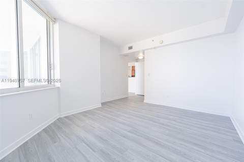 335 S Biscayne Blvd 1108, Miami FL - photo 16 of 19