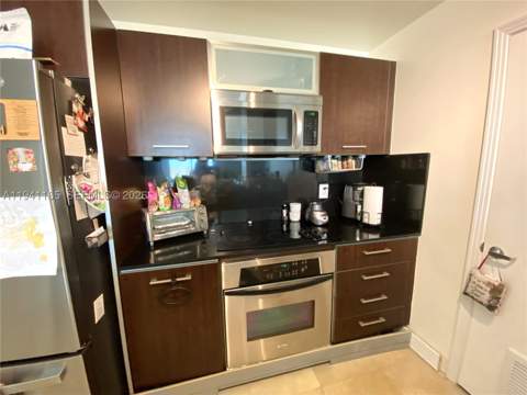 9066 SW 73rd Ct 805, Miami FL - photo 13 of 33