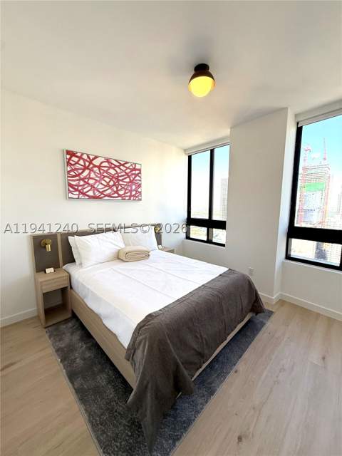 225 N Miami Ave 3505, Miami FL - photo 15 of 33