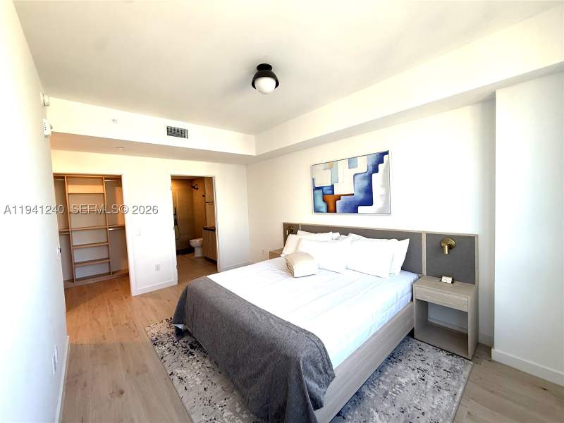 2 bedroom Condominium at 225 N Miami Ave 3505, District, Miami — photo 4
