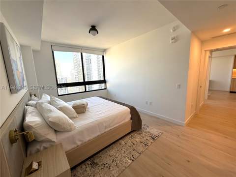 225 N Miami Ave 3505, Miami FL - photo 7 of 33