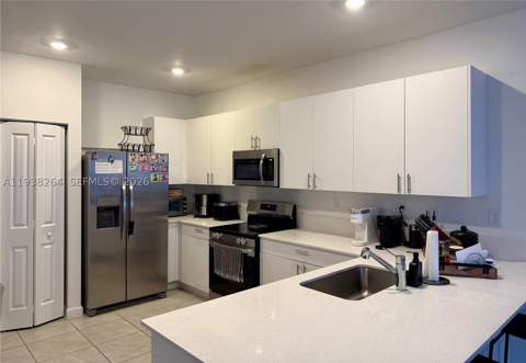 23049 SW 129th Pl, Miami FL - photo 7 of 29