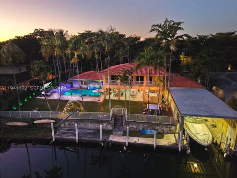 5343 Orduna Dr, Coral Gables FL - photo 11 of 70