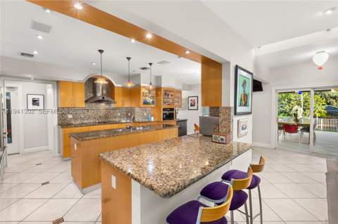 5343 Orduna Dr, Coral Gables FL - photo 22 of 70