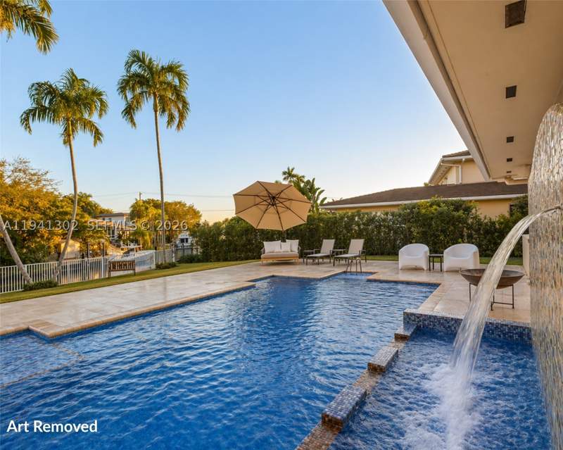 6 bedroom SingleFamilyResidence at 5343 Orduna Dr, Cg Riviera Sec 3 Rev, Coral Gables — photo 4
